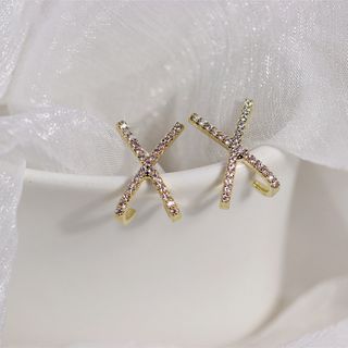 Women Criss Cross Stud Earrings