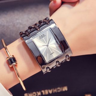 G&D Womens Fashion three Chain Watch