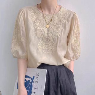 Embroidered Tencel Bubble Sleeve Top
