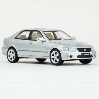 MASDI 1:64 Lexus IS300 Silver Diecast Car