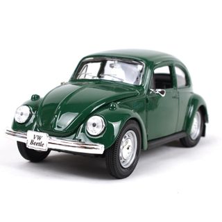 Maisto 1:24 Volkswagen Beetle Classic Diecast Car